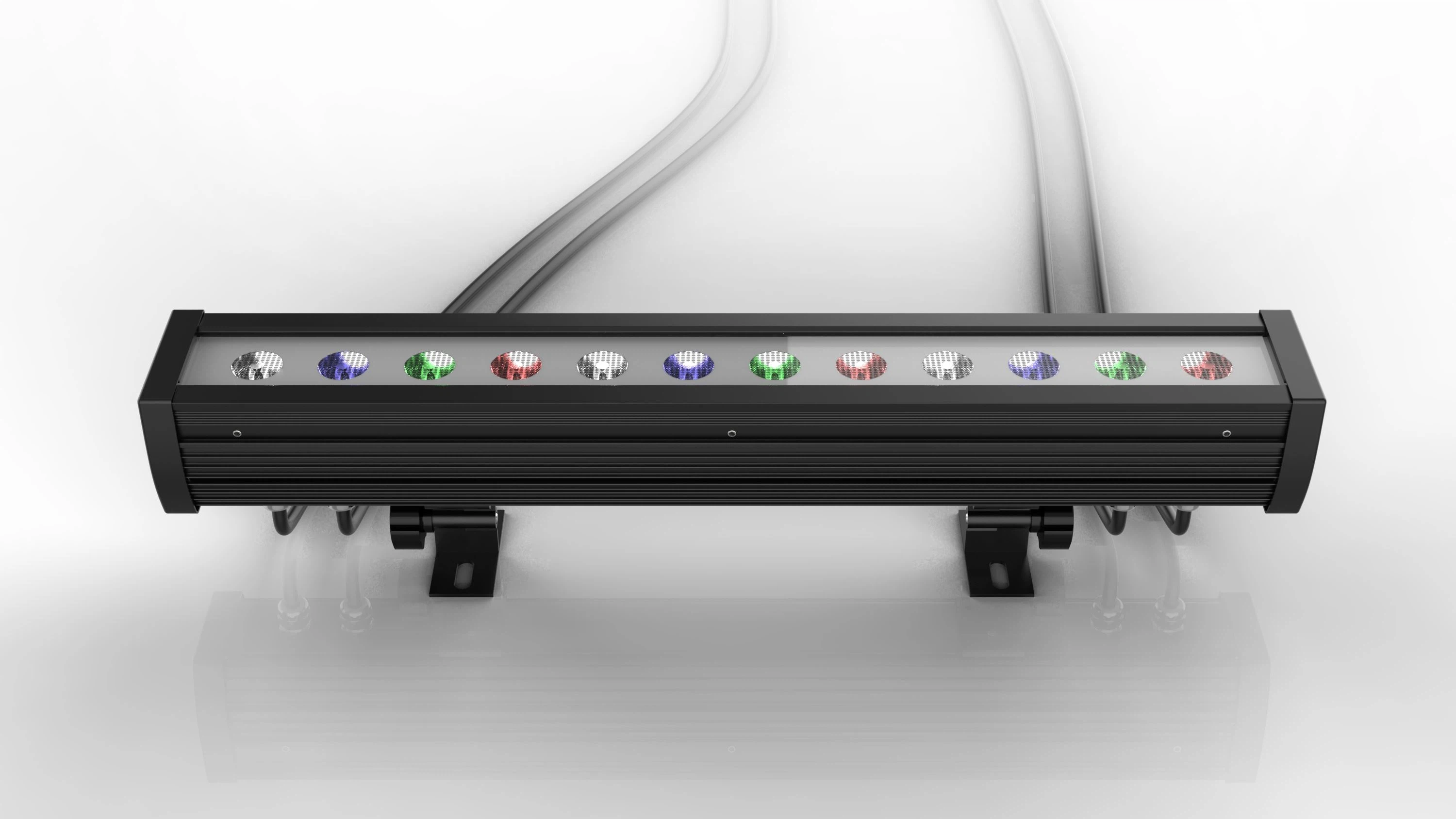 Outdoor RGB LED Wash Bar van ICON.:I CON-B010A (12 stuks) en ICON-B010B (36 s...